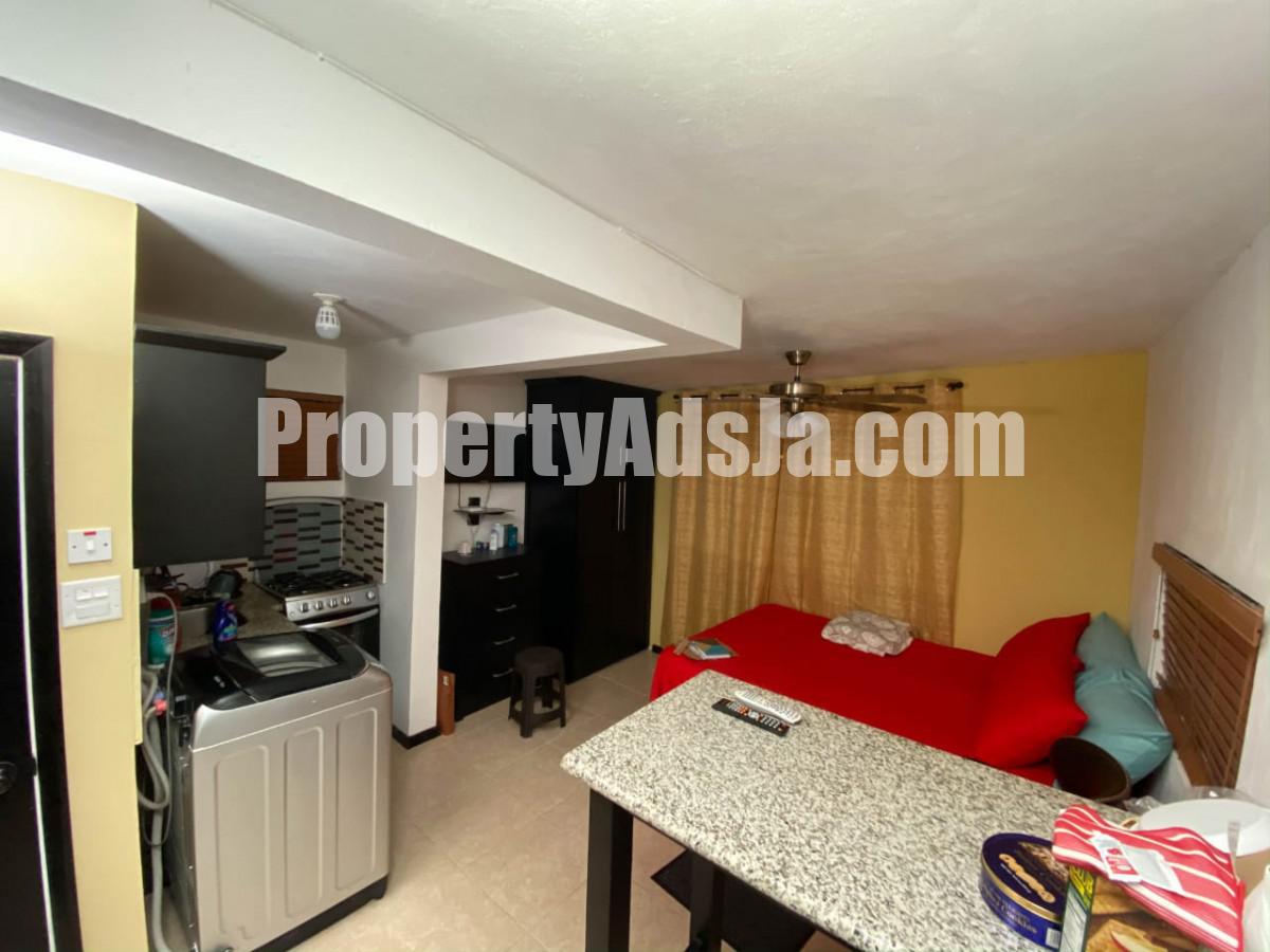 Flat For Rent in Hope pastures liguanea, Kingston / St. Andrew Jamaica