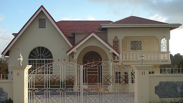 House For Rent in Mandeville, Manchester Jamaica - PropertyAdsJa.com