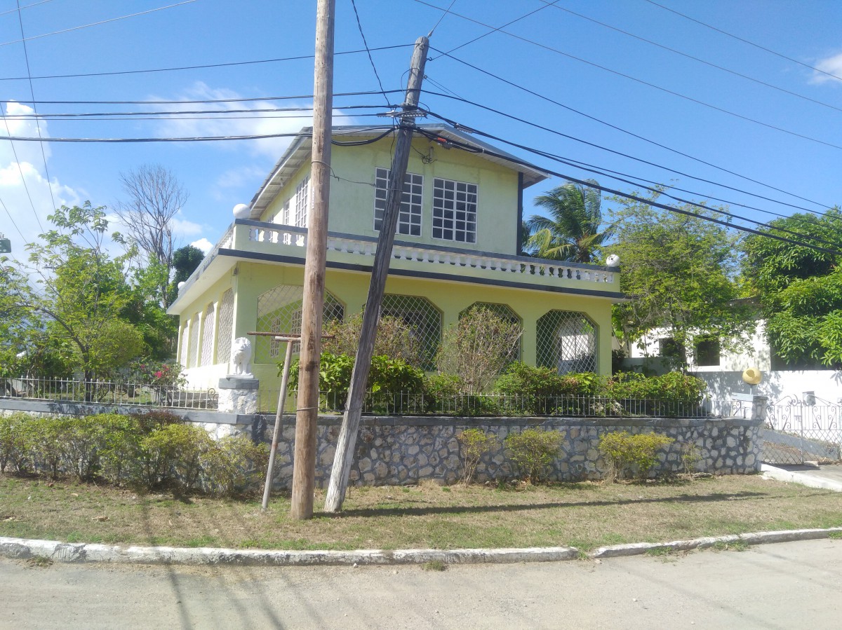 House For Sale in Ebony Vale, St. Catherine Jamaica