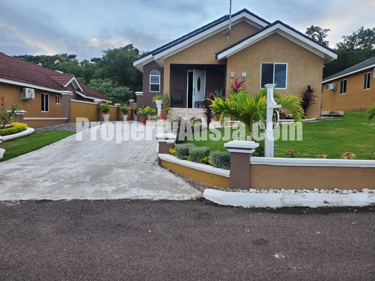House For Sale in Great Pond Ocho Rios, St. Ann Jamaica