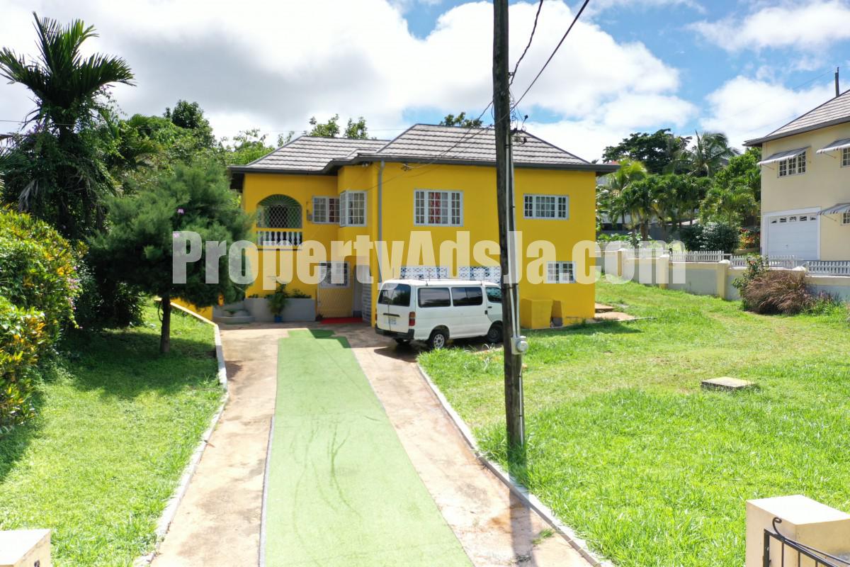 House For Sale in Mandeville, Manchester Jamaica