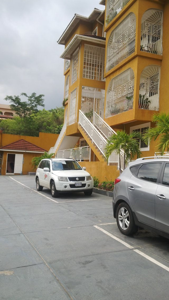 Apartment For Rent in The Asquith, Kingston / St. Andrew Jamaica
