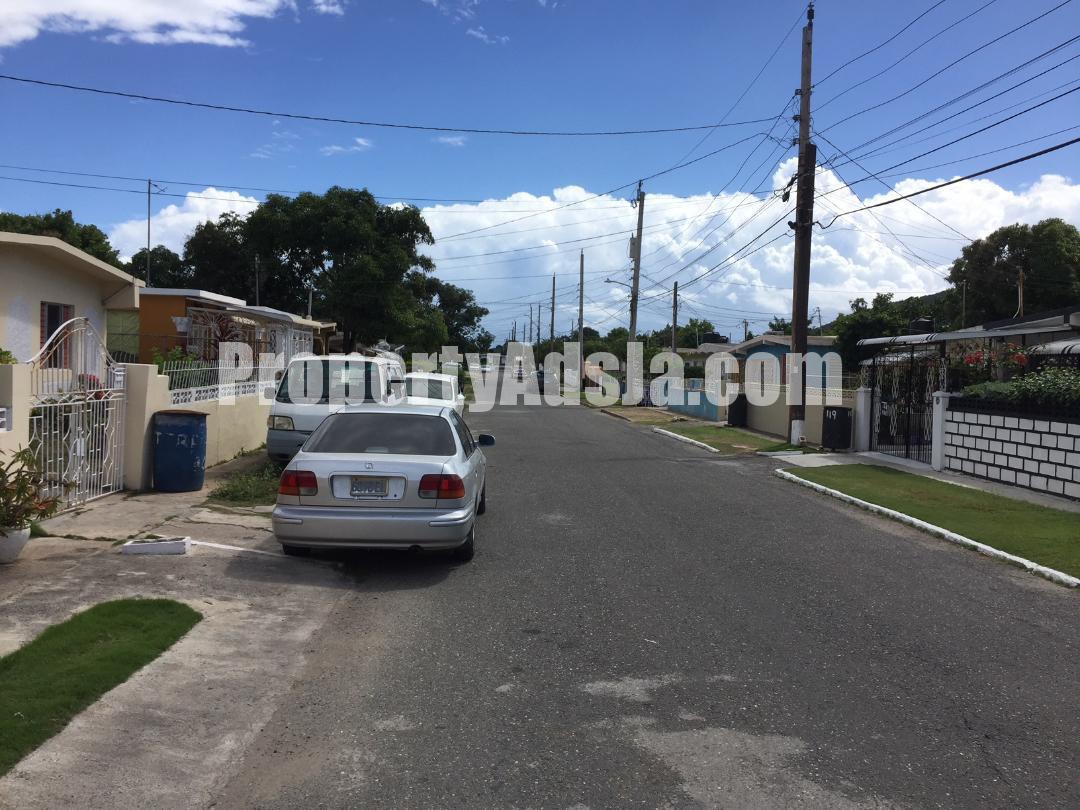 House For Sale in Bridgeport Portmore, St. Catherine Jamaica