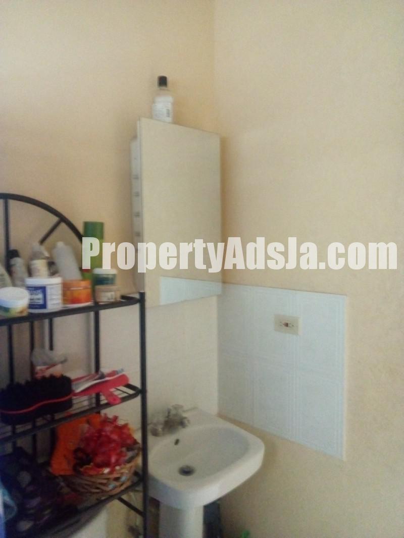 Townhouse For Sale in Morris Meadows, St. Catherine Jamaica