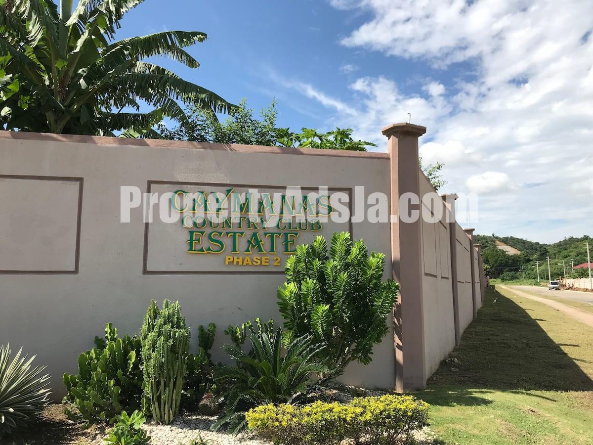 House For Rent in Caymanas Estate, Kingston / St. Andrew Jamaica
