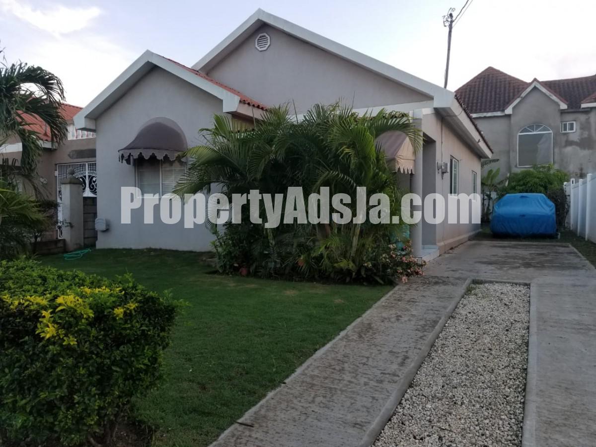 House For Rent in Caribbean Estate, St. Catherine Jamaica