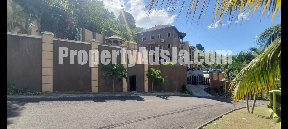Apartment For Rent in Armour Heights, Kingston / St. Andrew Jamaica