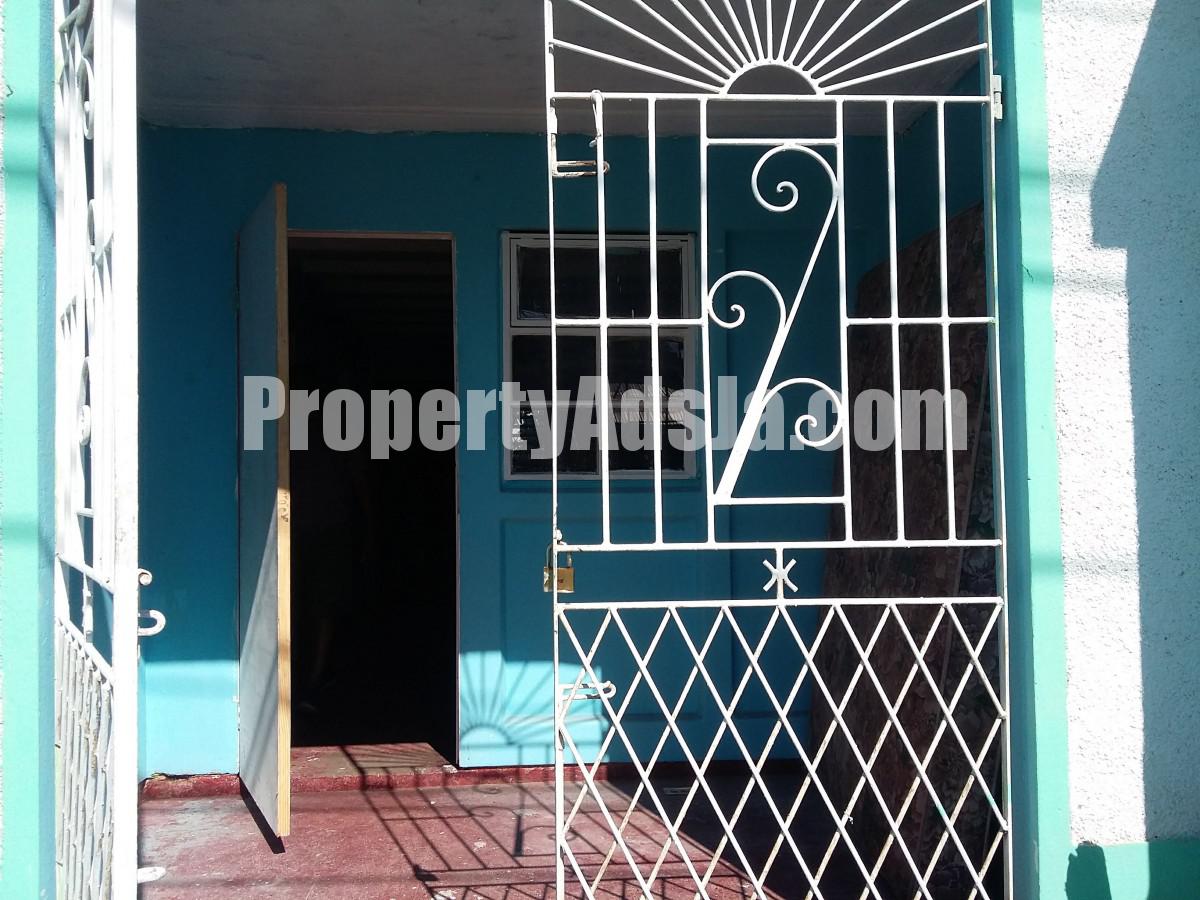 House For Sale in Waterford Portmore, St. Catherine Jamaica