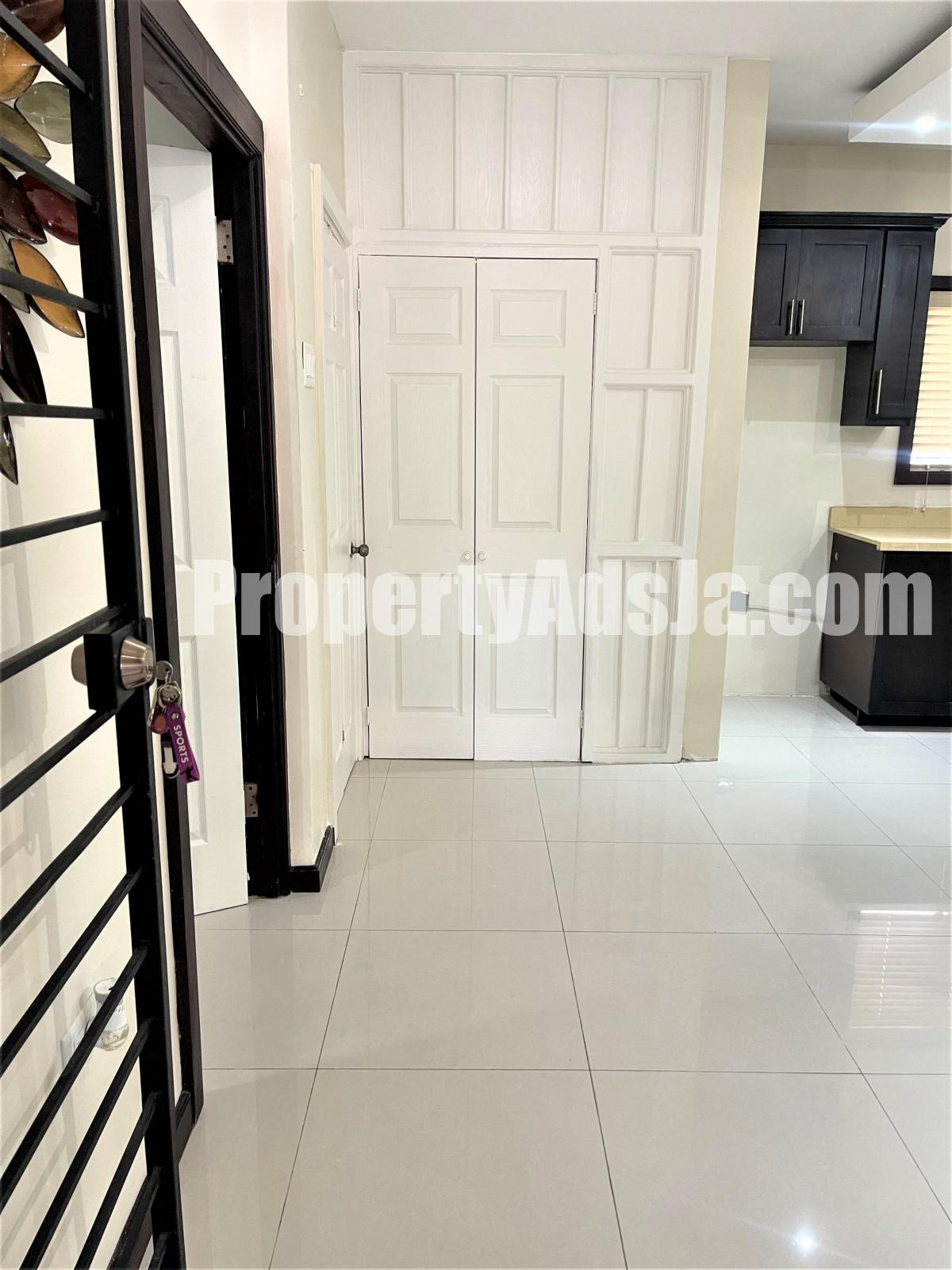 Apartment For Rent in HAVENDALE, Kingston / St. Andrew Jamaica