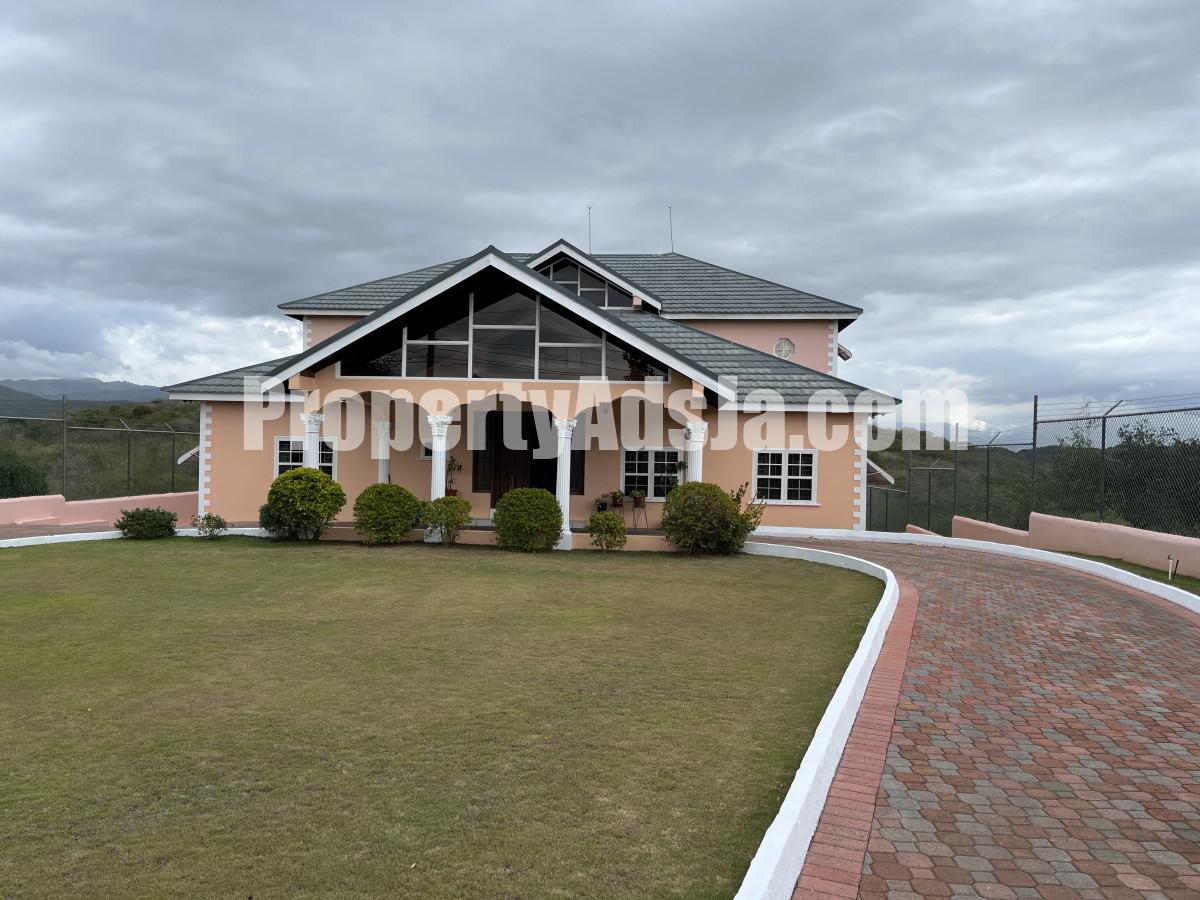 House For Sale in St Jago Heights, St. Catherine Jamaica