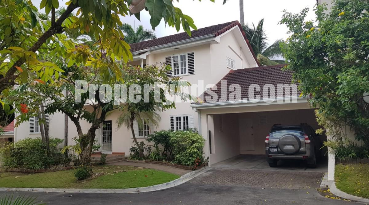 Townhouse For Rent in Norbrook, Kingston / St. Andrew Jamaica