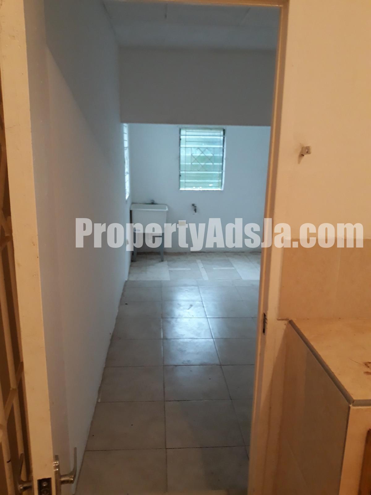 House For Rent in Molynes Road, Kingston / St. Andrew Jamaica