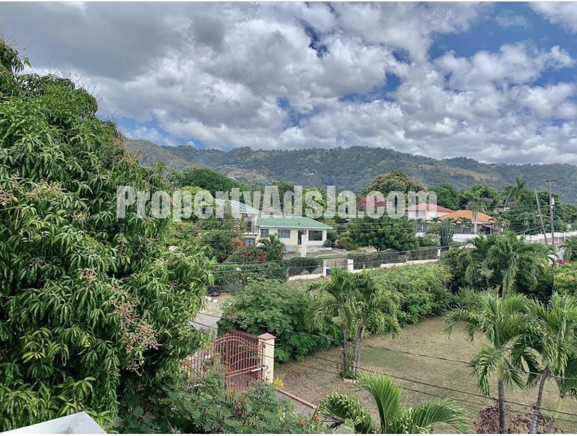 Apartment For Sale in Hope Pastures, Kingston / St. Andrew Jamaica