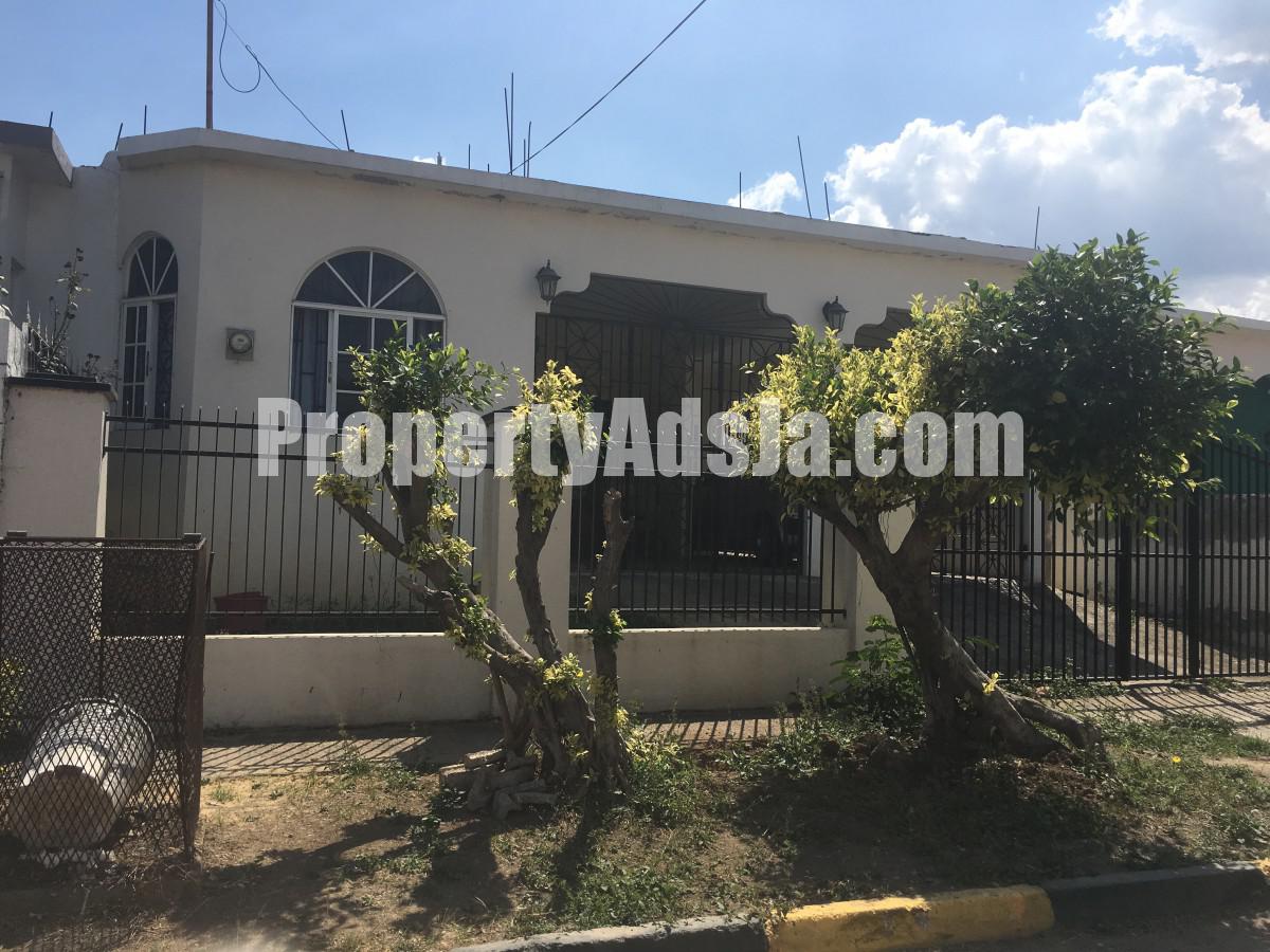 House For Sale in Greater Portmore, Kingston / St. Andrew Jamaica