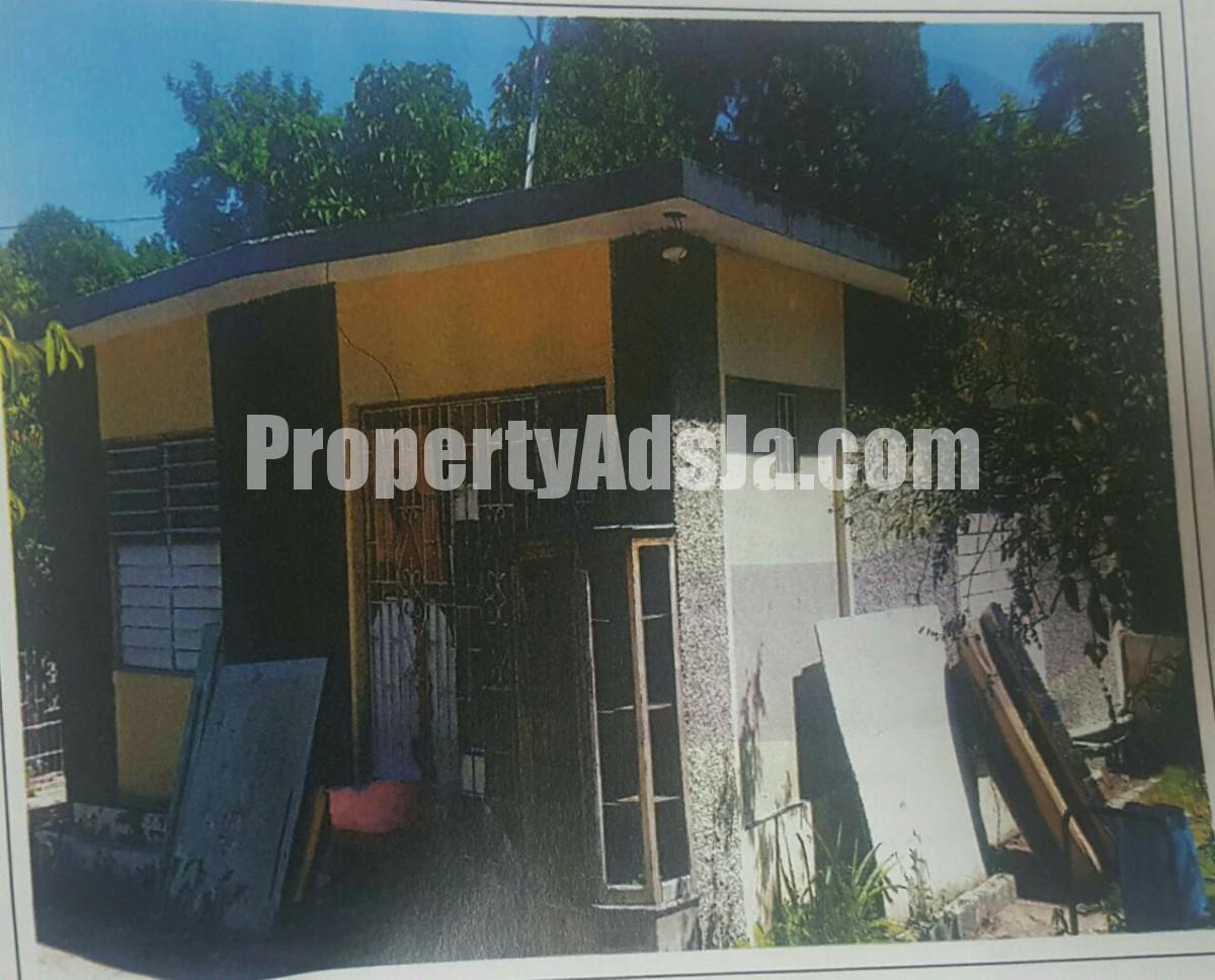 House For Sale in St Andrew, Kingston / St. Andrew Jamaica