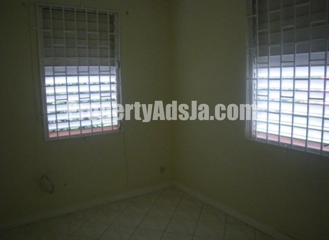 House For Rent in Mona, Kingston / St. Andrew Jamaica