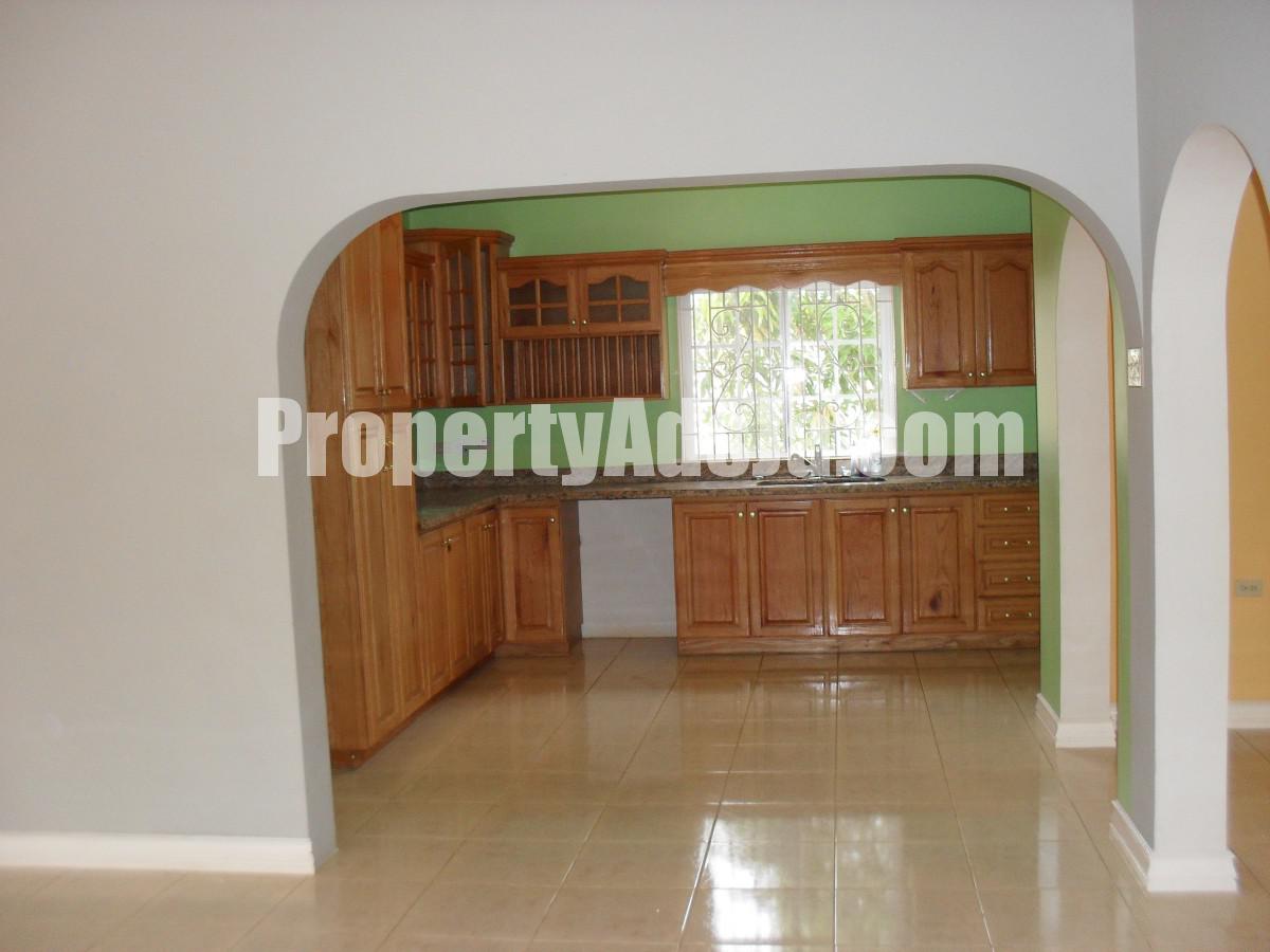 House For Rent in Santa Cruz, St. Elizabeth Jamaica