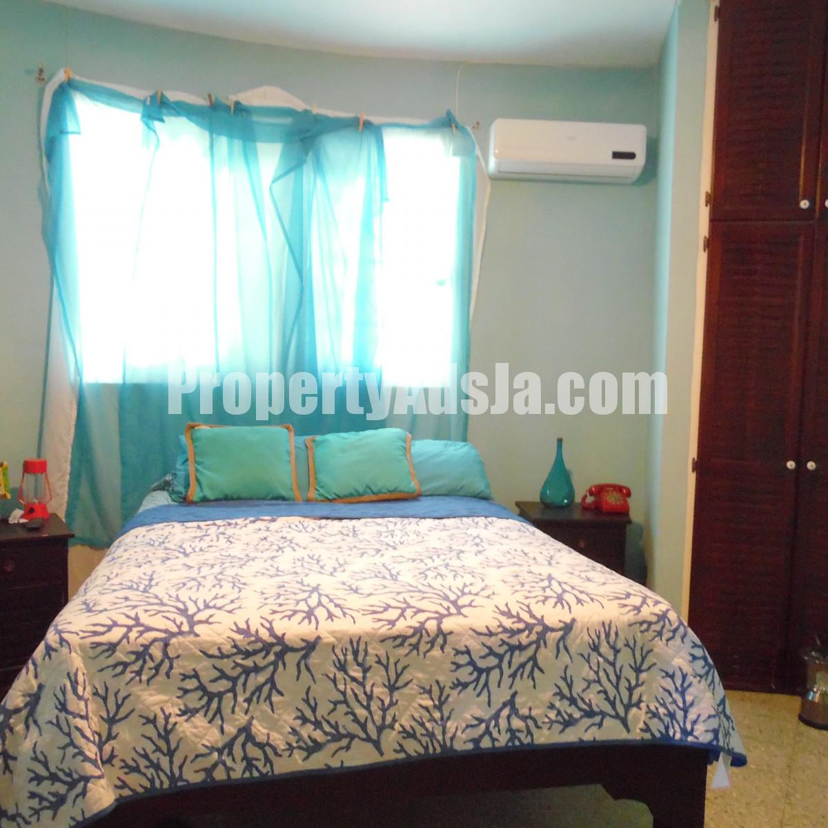 House For Rent in Copacabana, Kingston / St. Andrew Jamaica