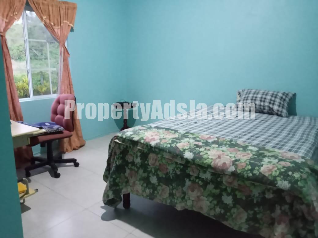 House For Sale in Williamsfield, Manchester Jamaica