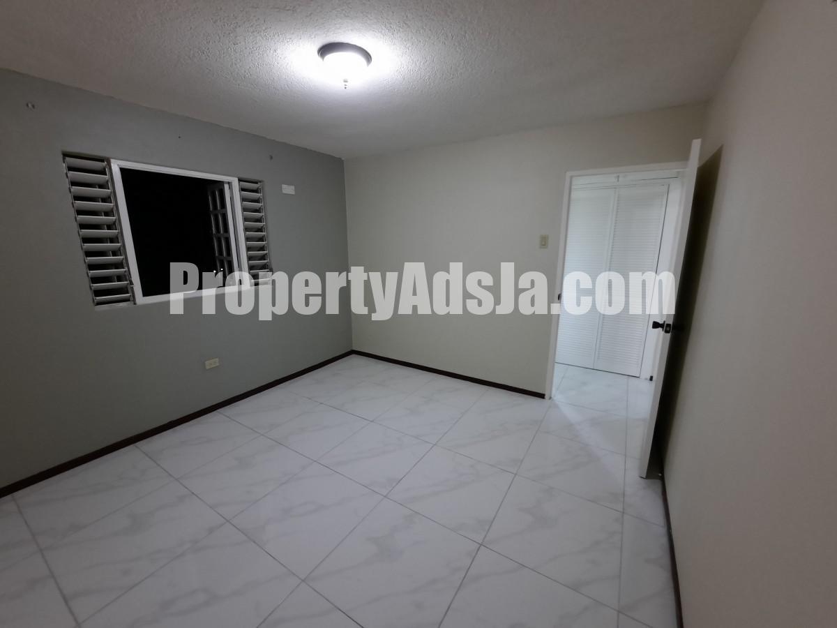 Apartment For Rent in Oaklands Apartments, Kingston / St. Andrew
