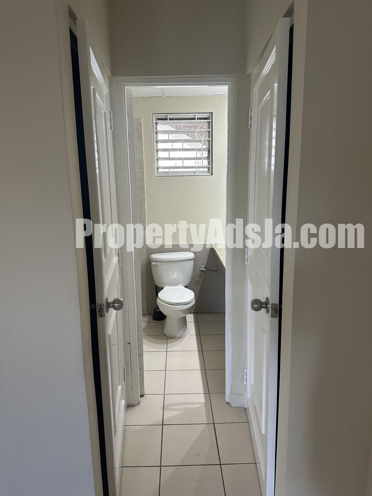 Apartment For Rent in Gated, Kingston / St. Andrew Jamaica