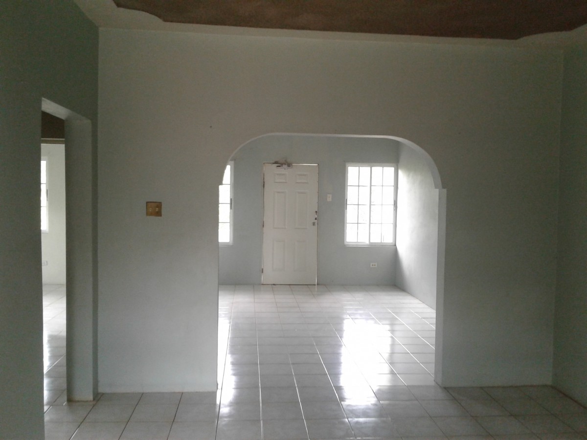 Apartment For Sale in Linstead, St. Catherine Jamaica