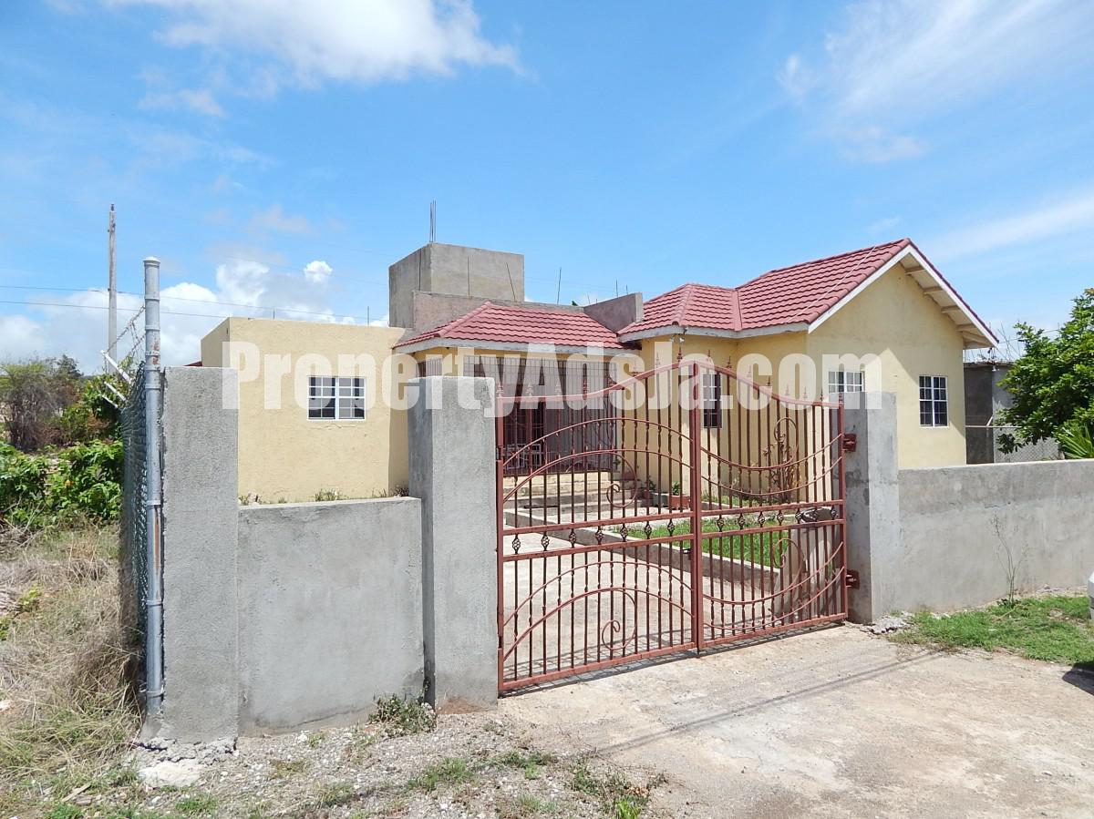 House For Sale in Hellshire Portmore, St. Catherine Jamaica