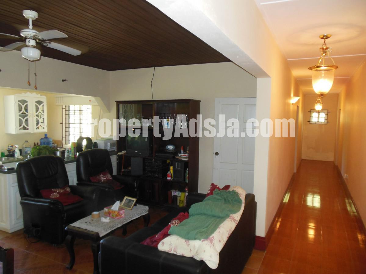 House For Sale in Pamphret Yallahs, St. Thomas Jamaica