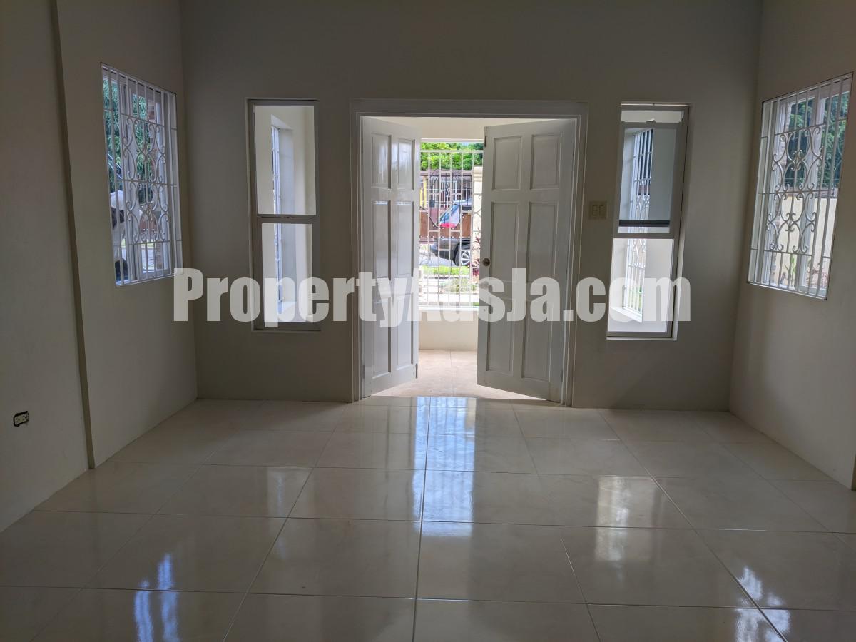 House For Rent in Kingston 6, Kingston / St. Andrew Jamaica
