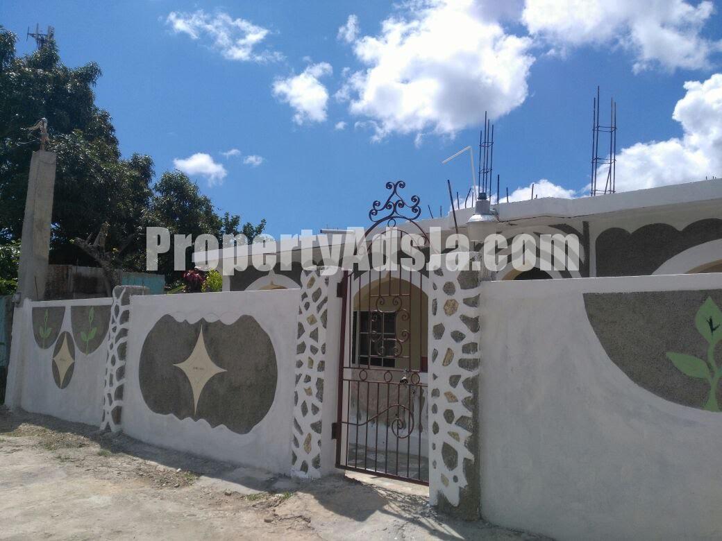 House For Sale in Cedar Valley, St. Thomas Jamaica