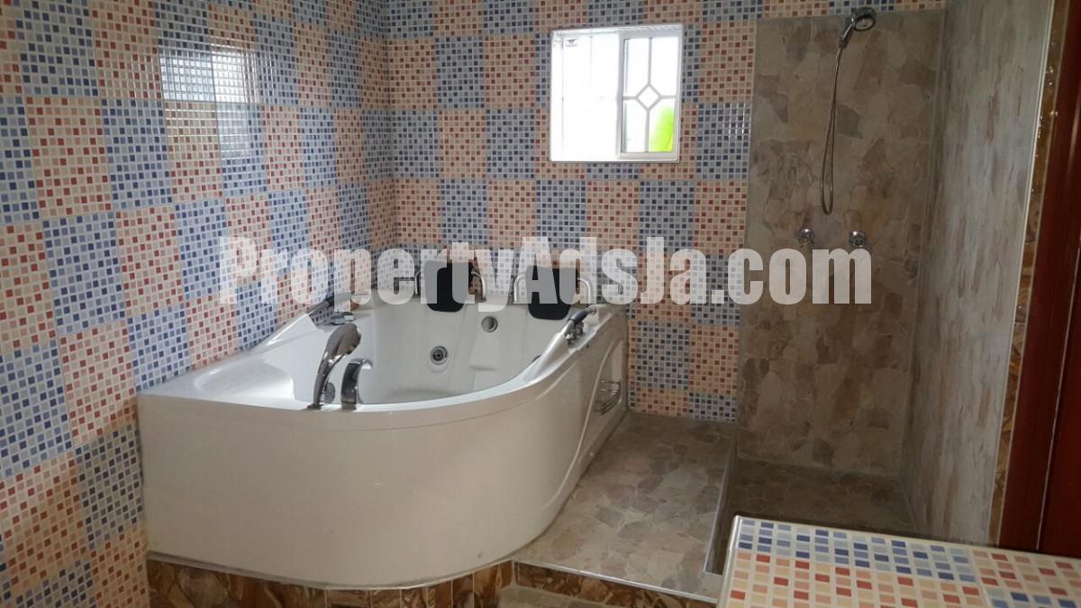 House For Sale in Sydenham Gardens, St. Catherine Jamaica