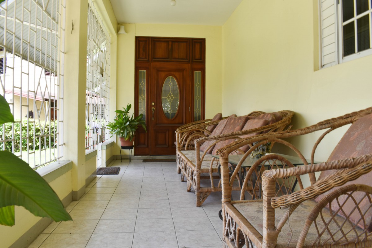 House For Sale in Graham Heights, Kingston / St. Andrew Jamaica