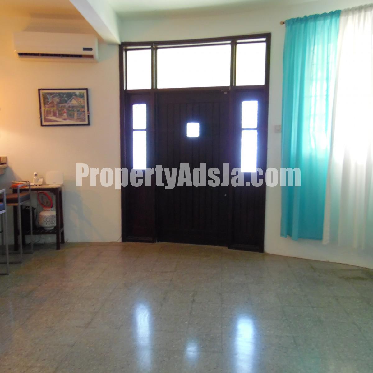 House For Rent in Copacabana, Kingston / St. Andrew Jamaica