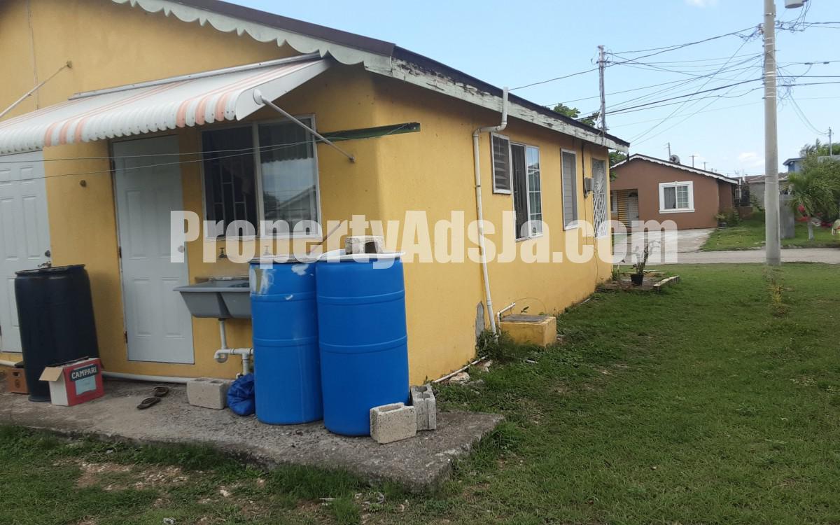 House For Sale in New Harbour Village Old Harbour, St. Catherine