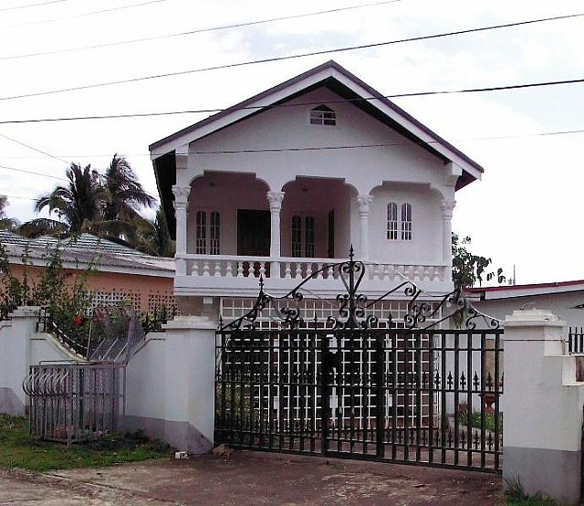 House For Sale in Linstead, St. Catherine Jamaica