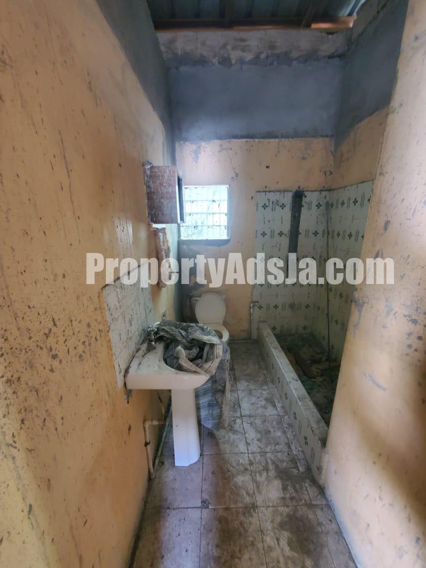 House For Sale in Sydenham, St. Catherine Jamaica