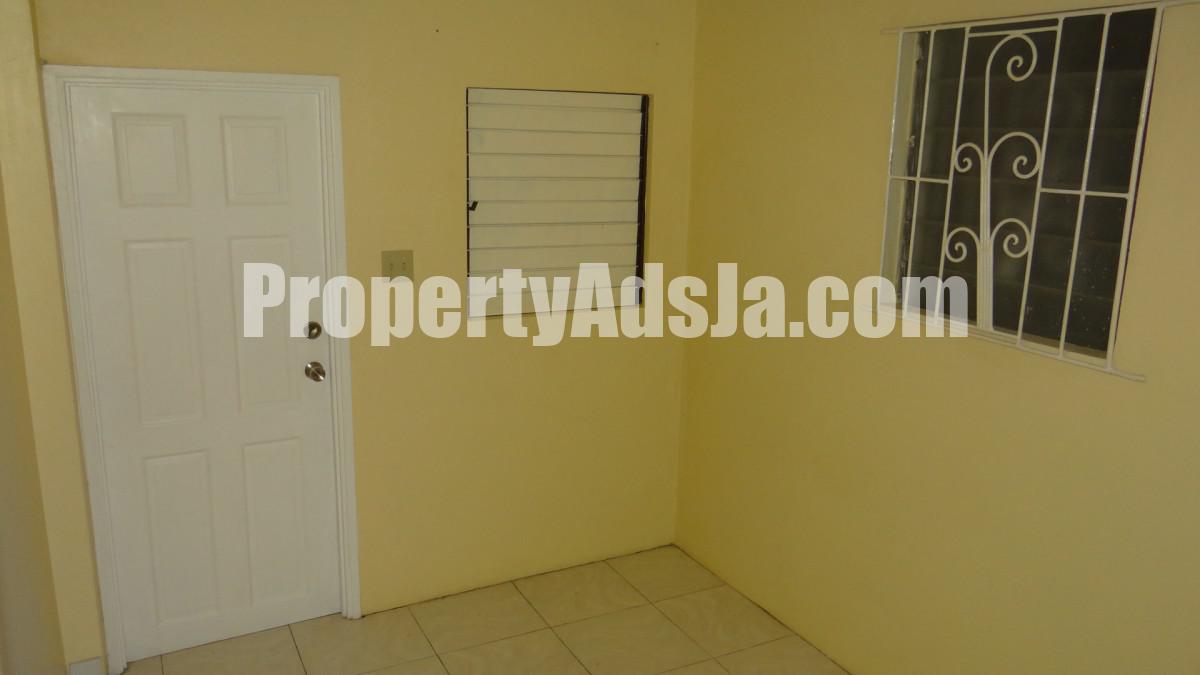 House For Rent in Pembroke Hall, Kingston / St. Andrew Jamaica