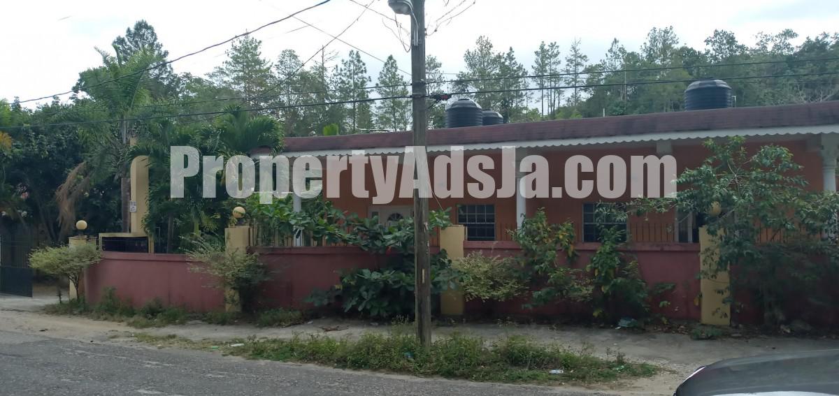 Apartment For Sale in Mile Gully, Manchester Jamaica