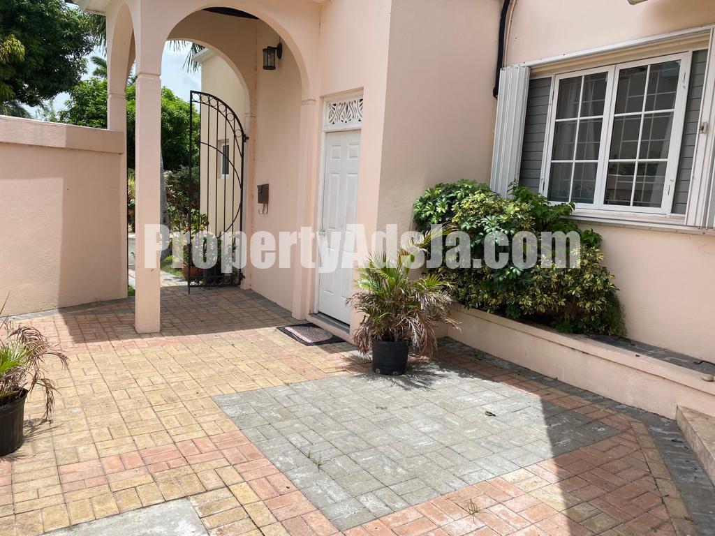 Townhouse For Rent in Kingston 6, Kingston / St. Andrew Jamaica