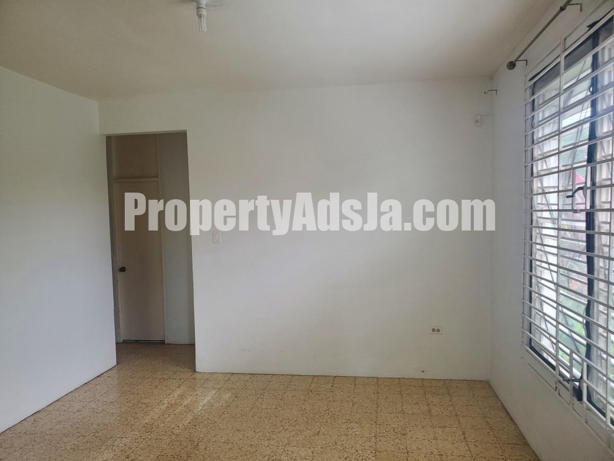 House For Rent in Mona, Kingston / St. Andrew Jamaica