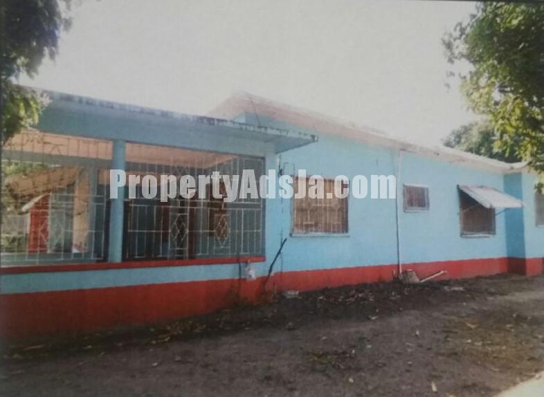 House For Sale in Off Molynes Rd, Kingston / St. Andrew Jamaica