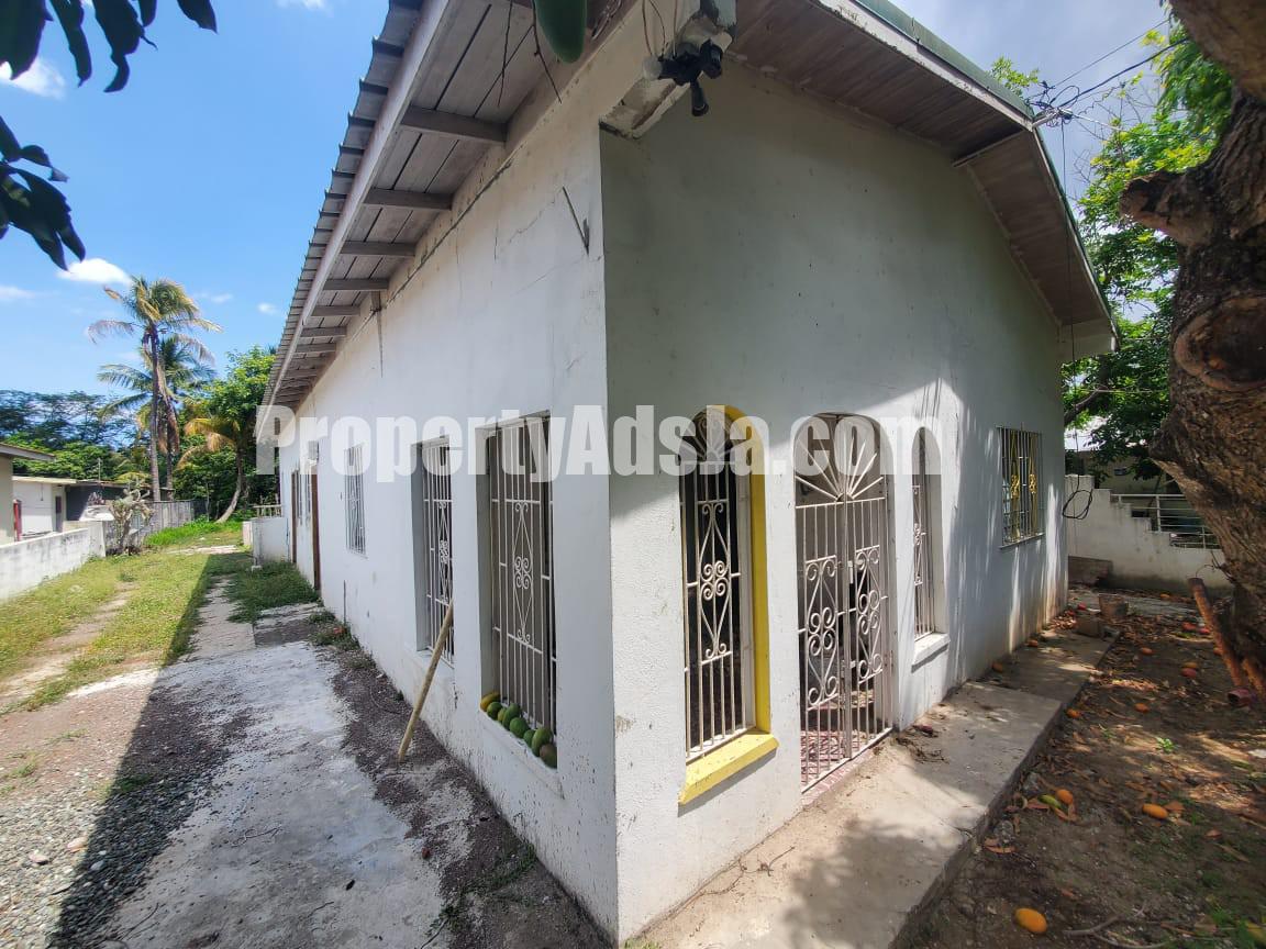 House For Sale in Sydenham, St. Catherine Jamaica