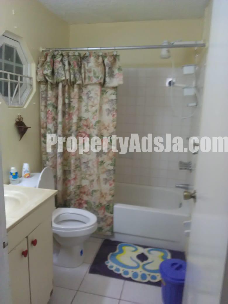 Apartment For Rent in Oaklands Apartments, Kingston / St. Andrew