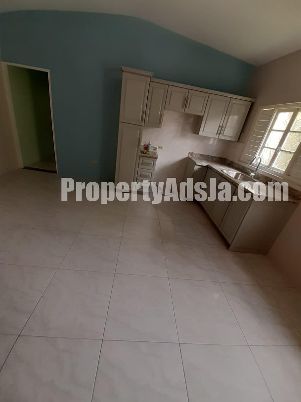 Apartment For Rent in Manning Hill, Kingston / St. Andrew Jamaica