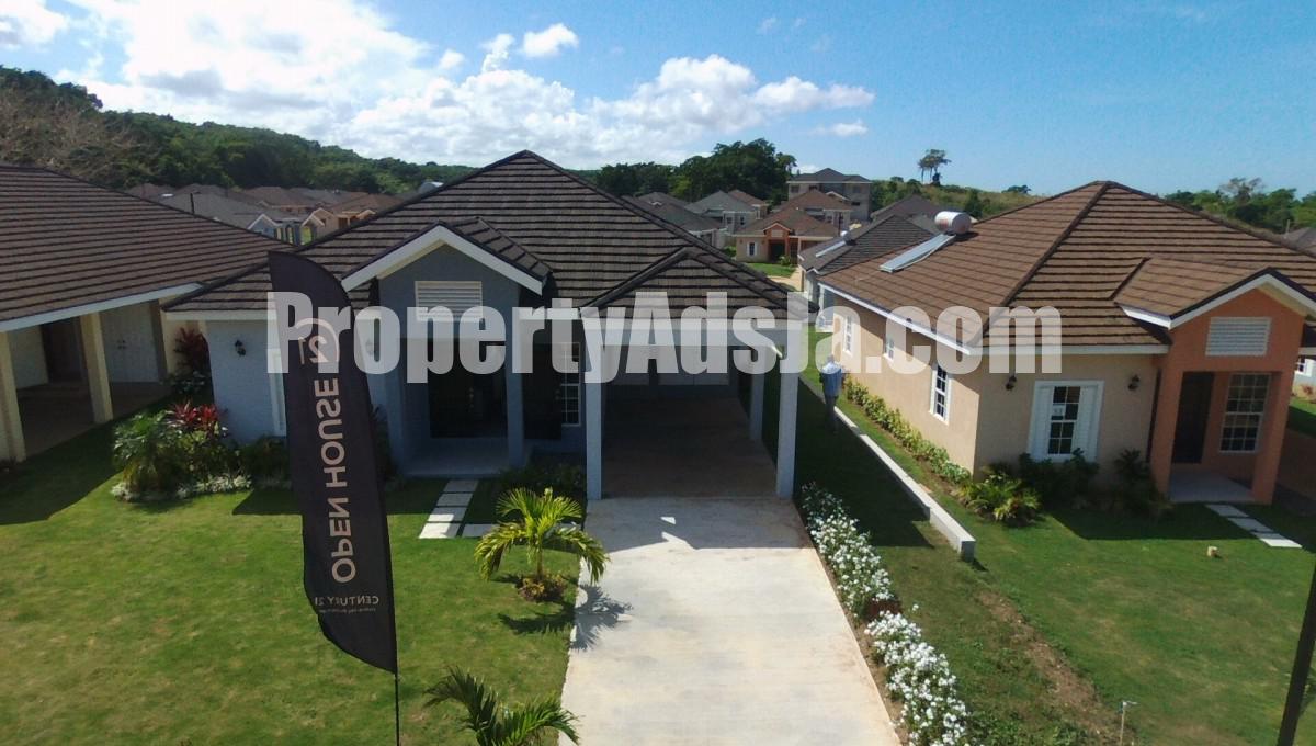 House For Sale in Gates of Edgehill, St. Mary Jamaica