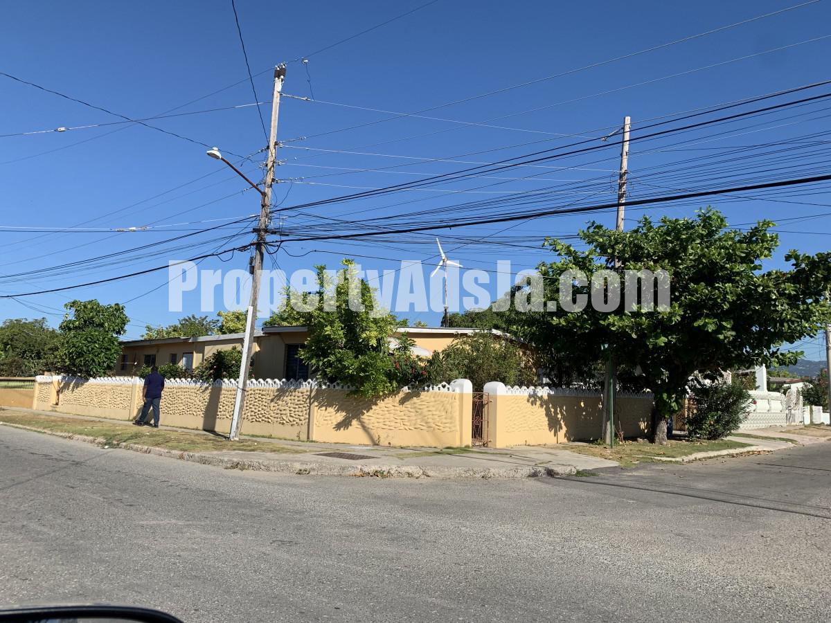 House For Sale in Edgewater, St. Catherine Jamaica