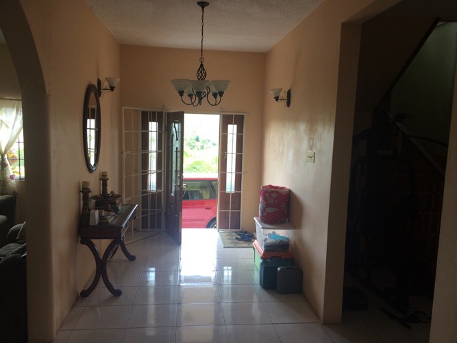 House For Rent in Christiana, Manchester Jamaica
