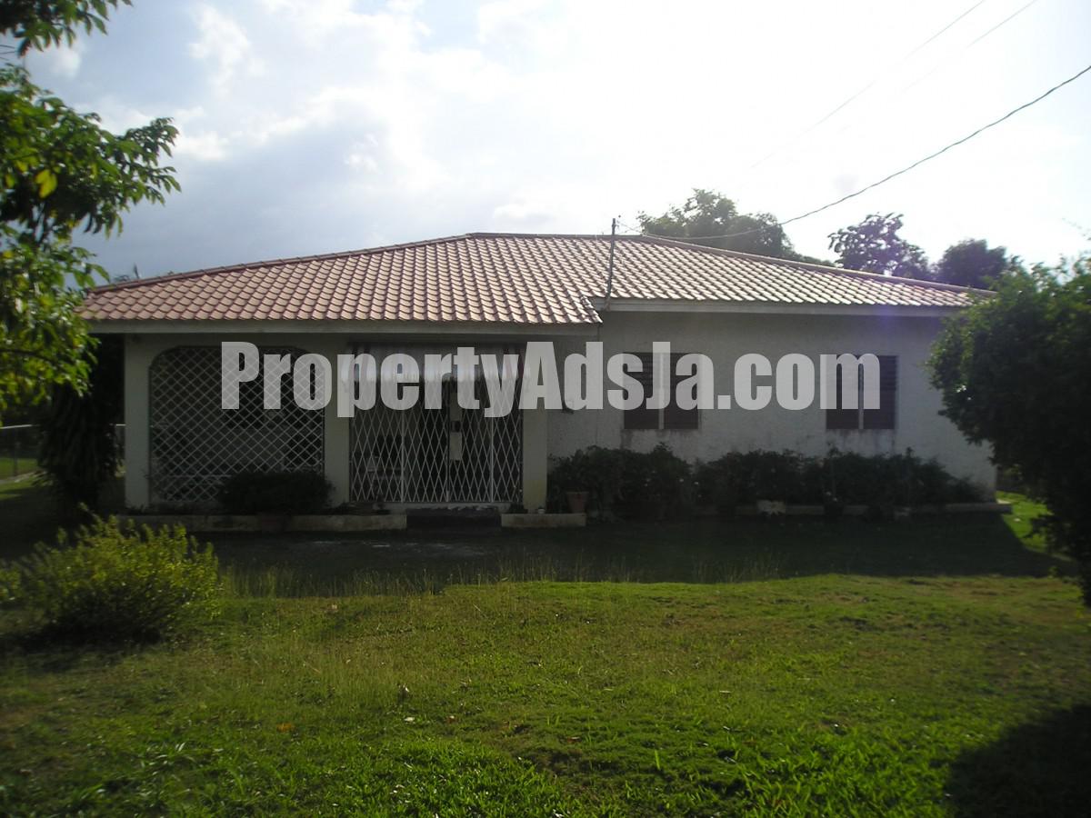 House For Sale in Amity, Westmoreland Jamaica