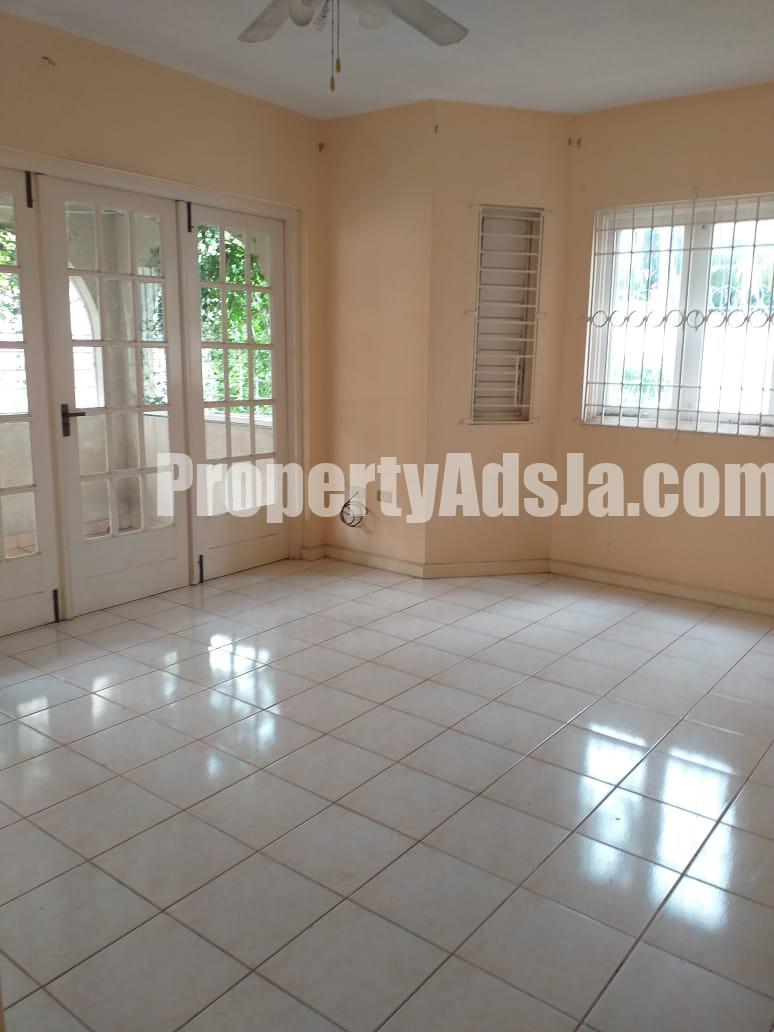 Apartment For Rent in Kingston 10, Kingston / St. Andrew Jamaica