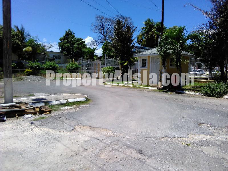 Townhouse For Sale in Spanish Town, St. Catherine Jamaica